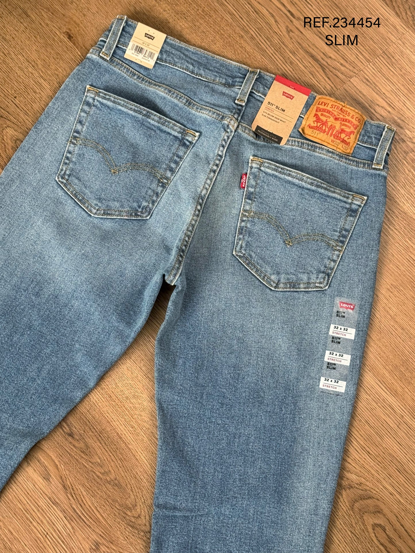 JEAN LEVIS