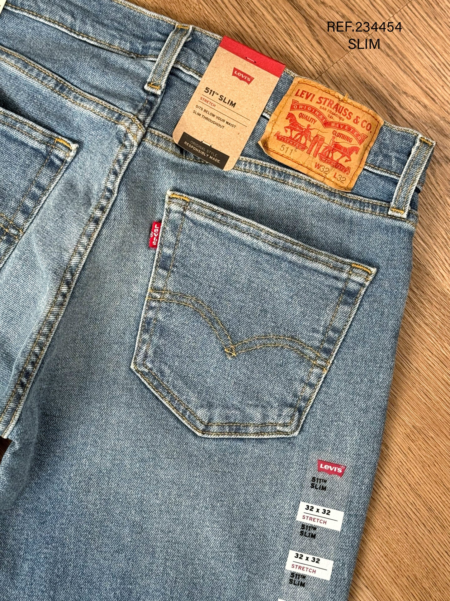 JEAN LEVIS